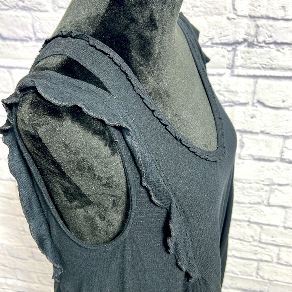 🆕 Free People V-Neck Split-Strap Ruffled Tank - Black - Size Small - Picture 2 of 16